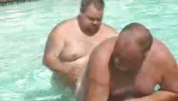 Gordito maduro en bodystocking pono duro