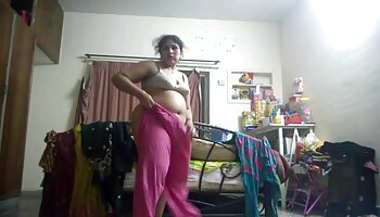 Nena morena videos de sexmex completos complace a un abuelo sin piernas con una mamada traviesa