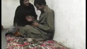 Los adolescentes universitarios mostraron sus tetas en la videos xxx colegialas fiesta para soltar las perras de las otras chicas.