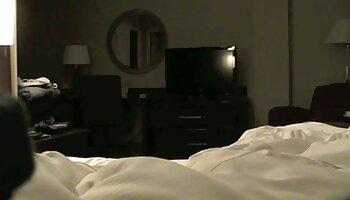 Sarah Vandella se sexo fuerte xxx burla debajo de la ducha y luego se la follan