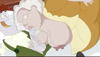 Papá esperando desnudo en la cama a su xxgratis novio para follar el culo