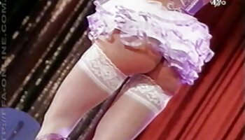 Angelina Chung hace un polvo paginas de xxx secreto en el spa con una masajista con una erección