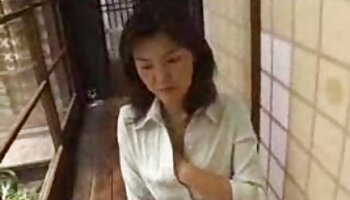 Madura milf de xxx masaje grandes tetas enseña a una pareja a follar correctamente
