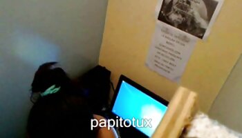 DOBLE PENETRACIÓN y gang-bang con cuatro chicos videos petardas jóvenes y una CÁLIDA MOMIA de pelo claro
